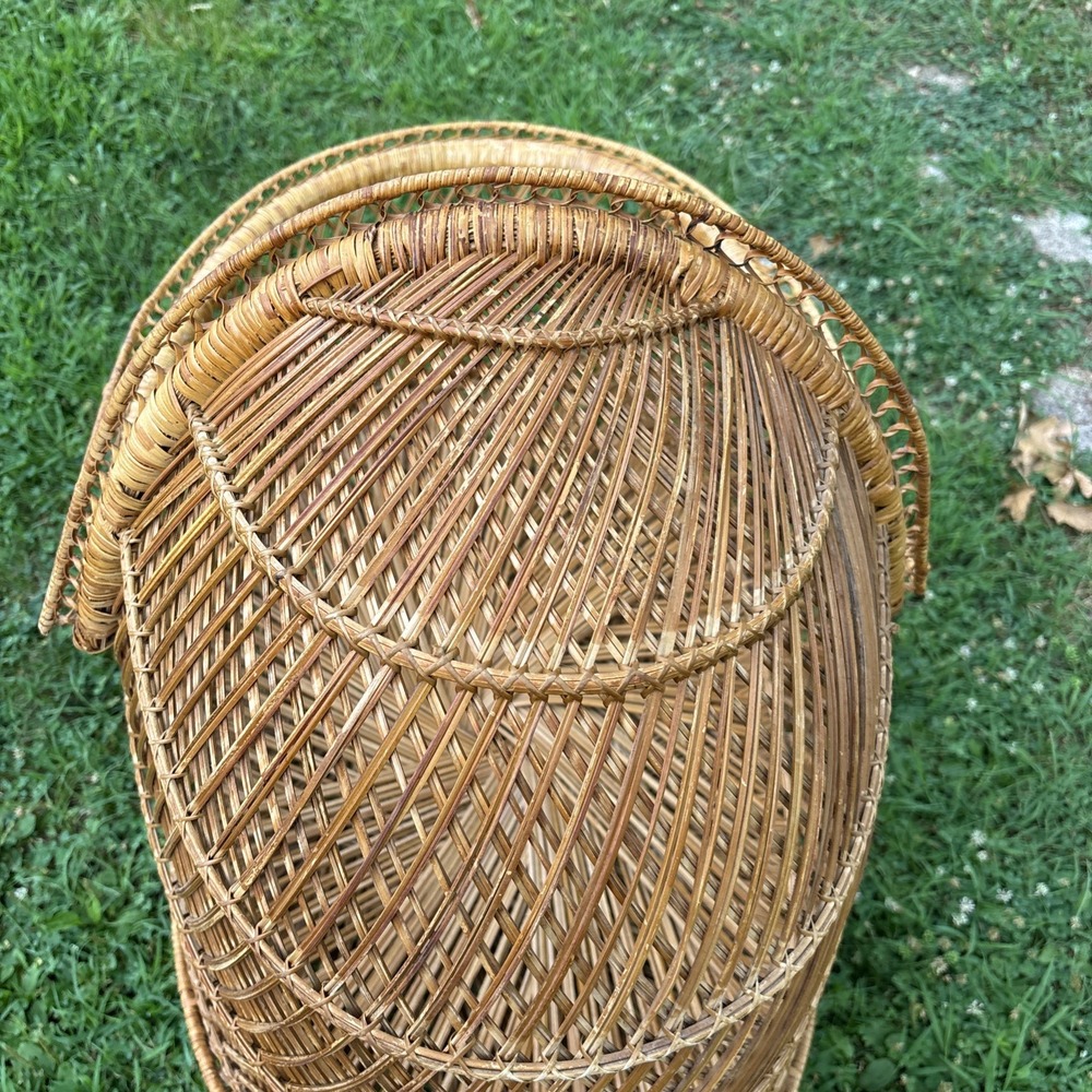 Beautiful Vintage Styled Wicker Rattan Baby Bassinet - Picture 2 of 16